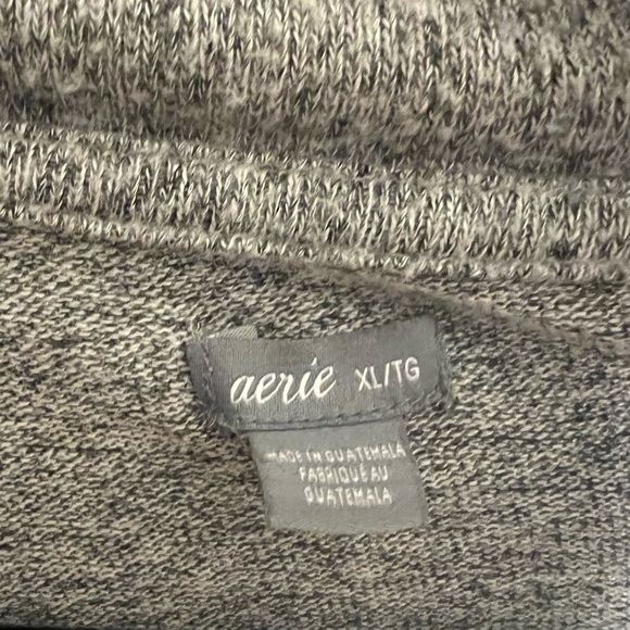 Gray Aerie Sweater! 🤍🤍 Quarter zip! - Picture 2 of 2